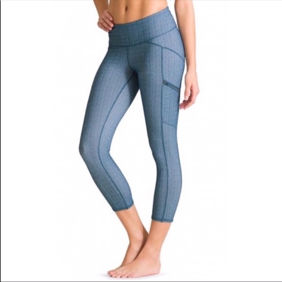 Athleta Pants - SOLD Athleta Blue Side Zip Pockets Crop Leggings